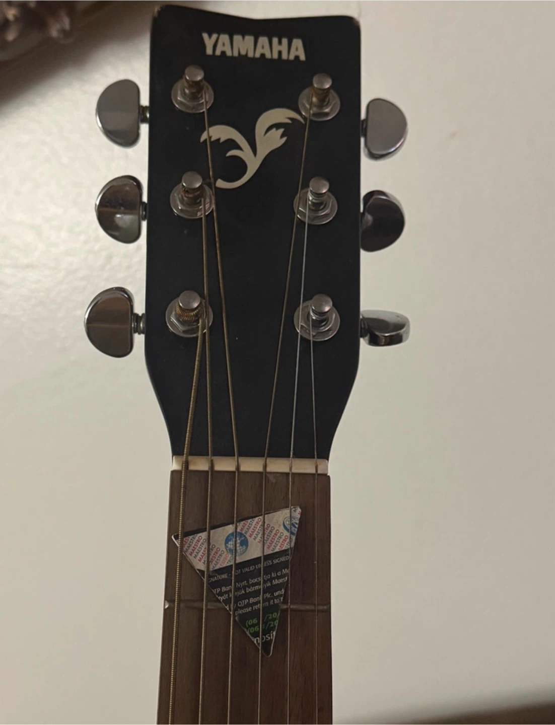Yamaha F370 BL Acoustic Guitar - photo 4
