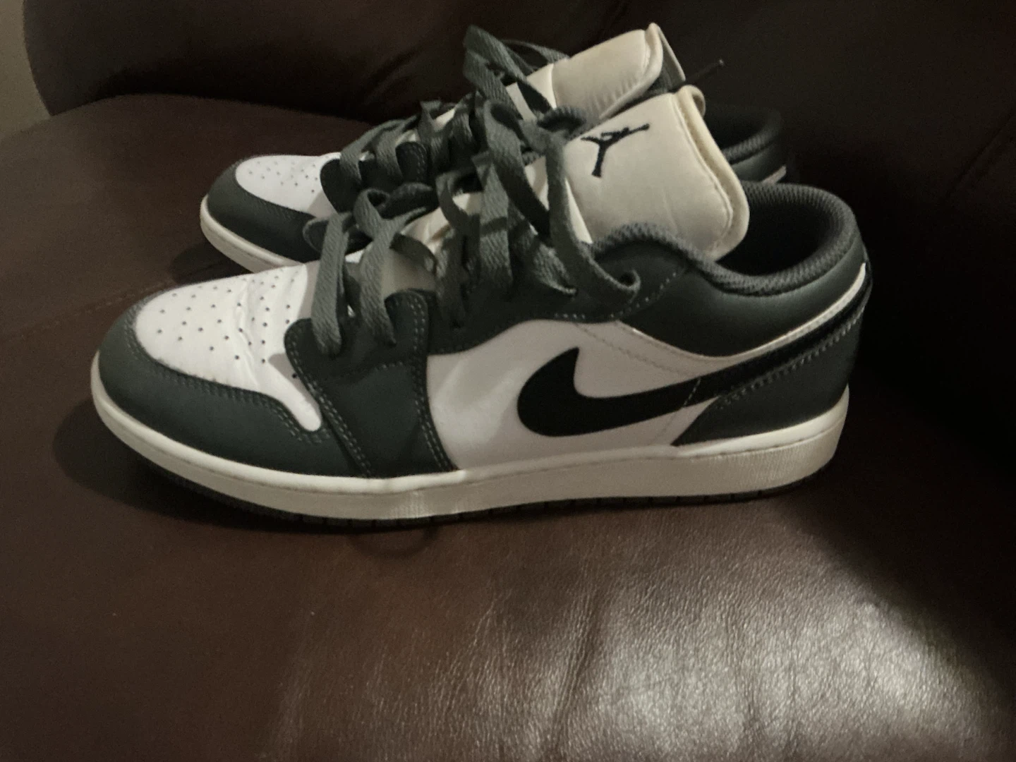 Air Jordan 1 Low size 7 in women’s