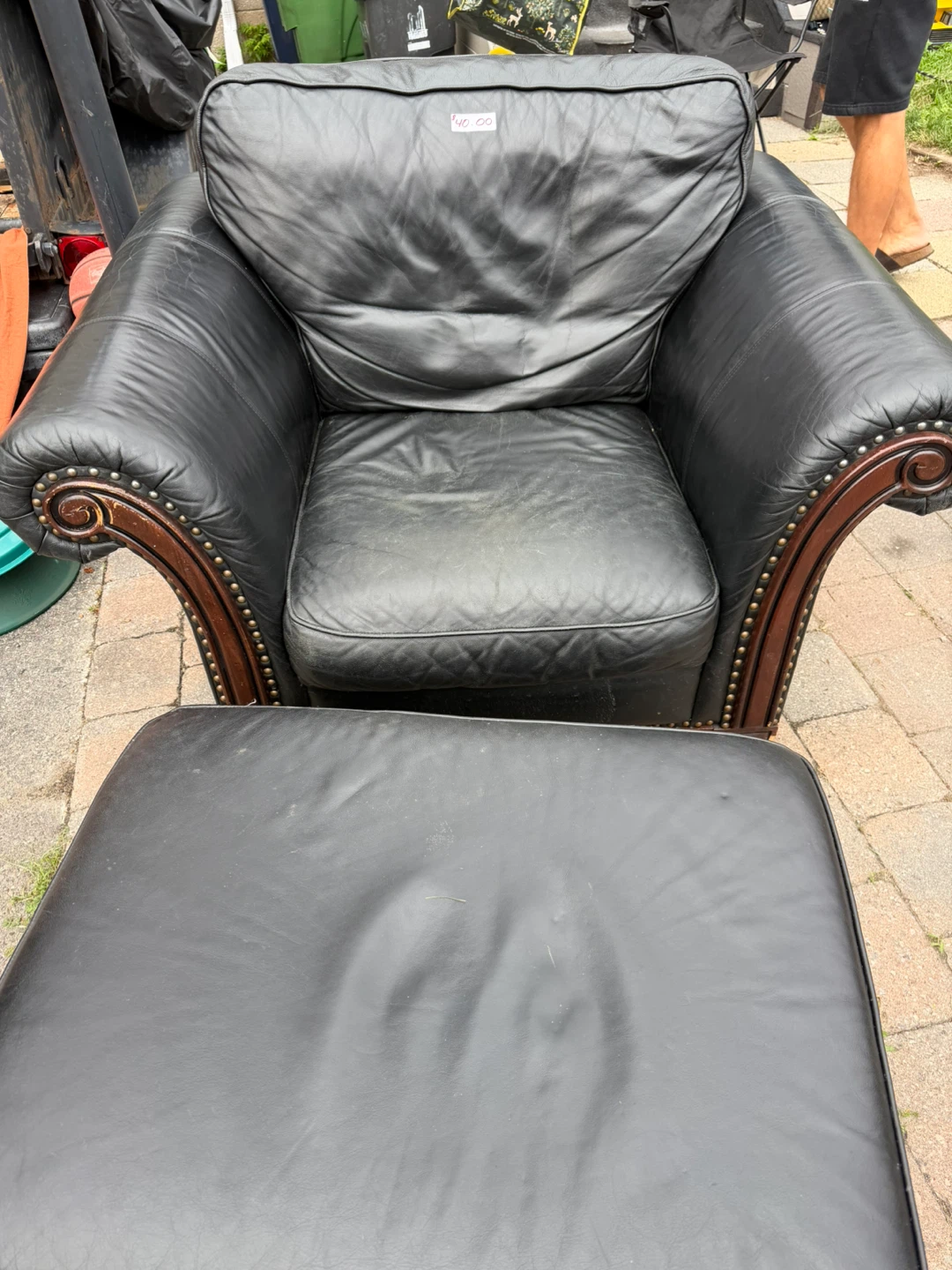 Leather chair and ottoman