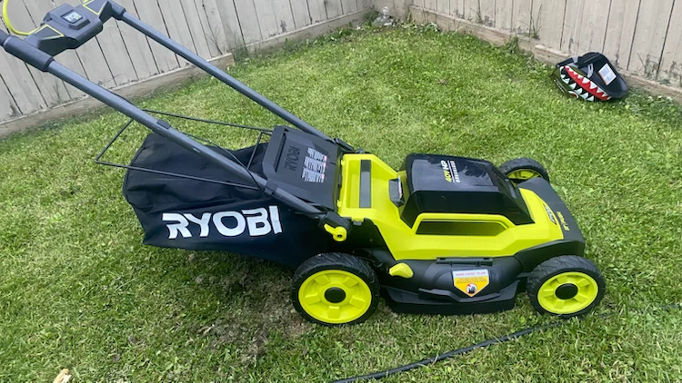 40v Ryobi push lawn mower 20” wit 6ah 40v battery and charger - photo 4