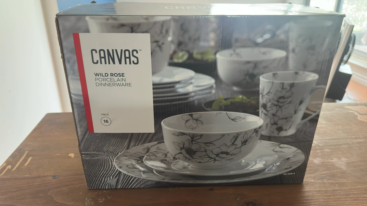 CANVAS Wild Rose Porcelain Dinnerware Set - 16 Pieces - photo 3