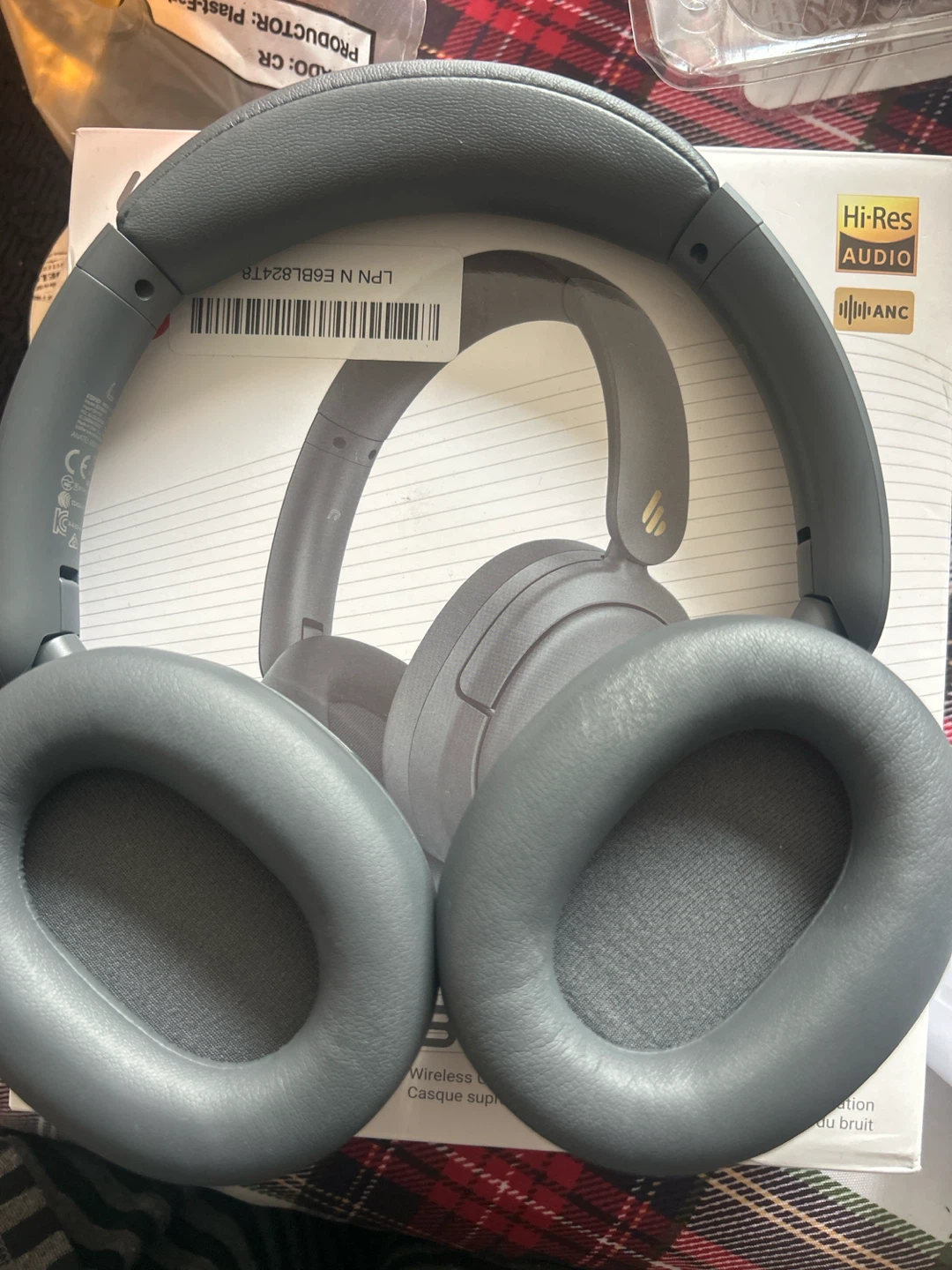 Edifier W800BT Pro Wireless Over-Ear Headphones - photo 3