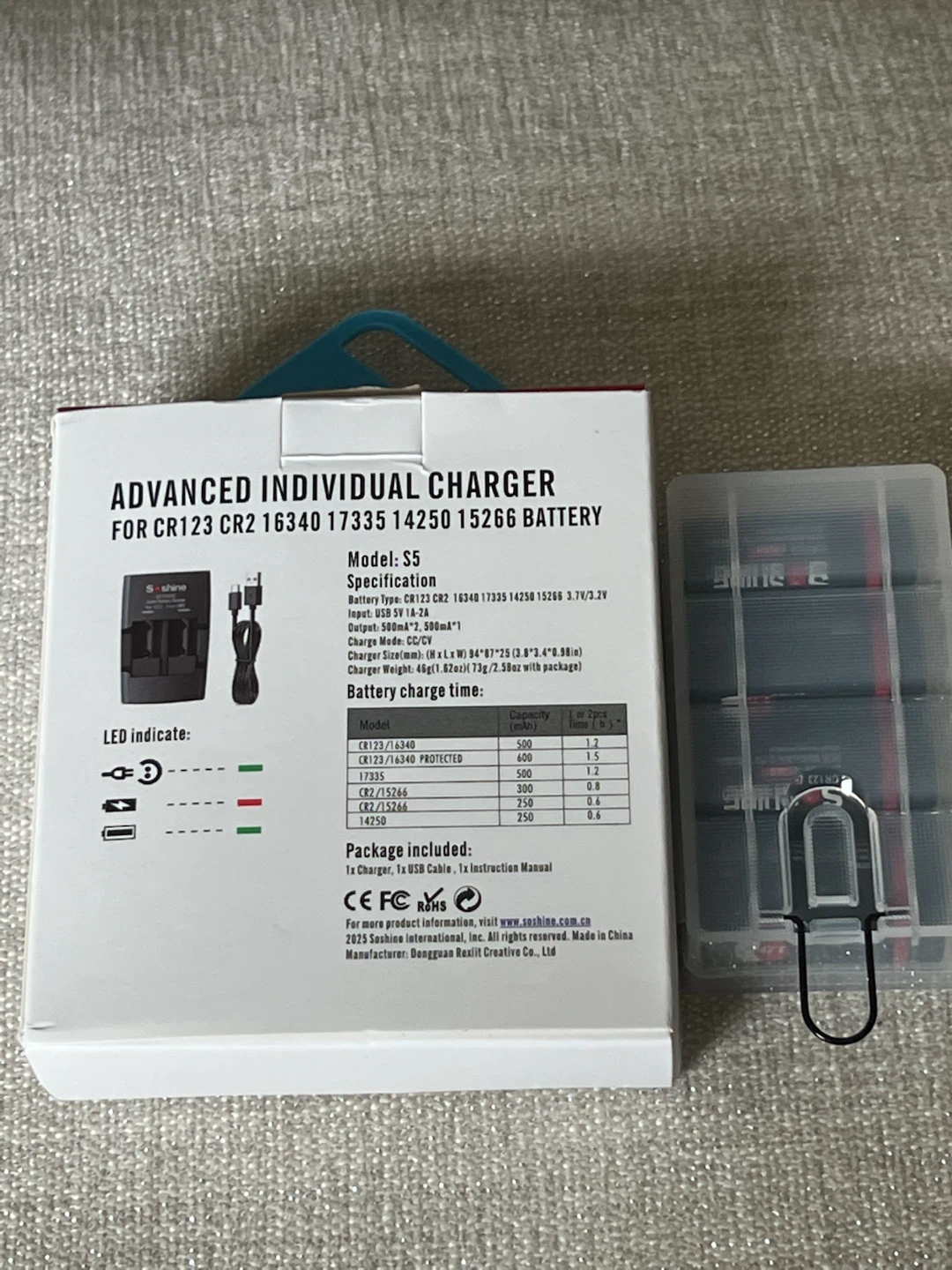 Soshine CR123/CR2 Smart Battery Charger - photo 5