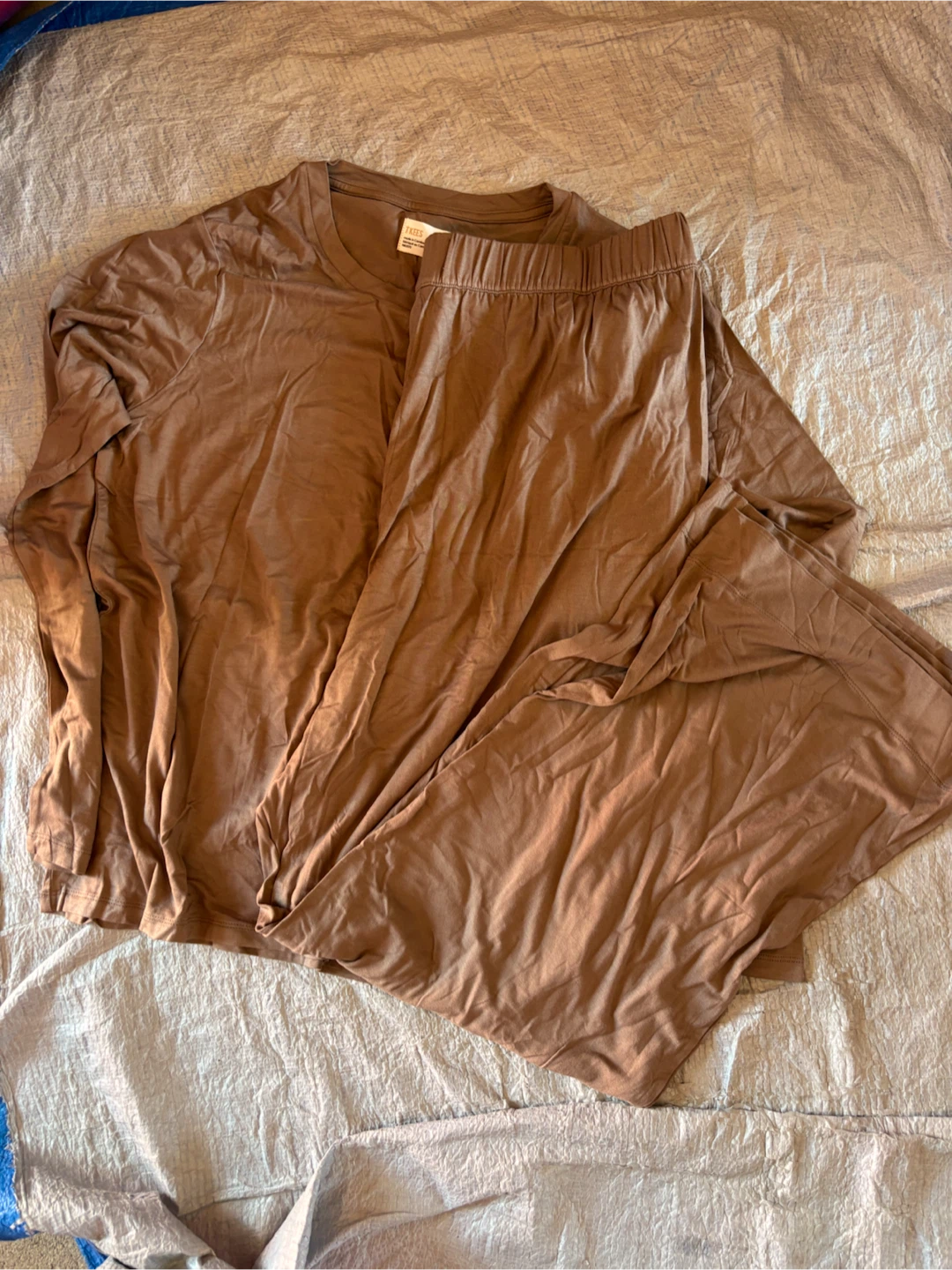 NWOT TKEES 2pc Pajama Set XL/TG