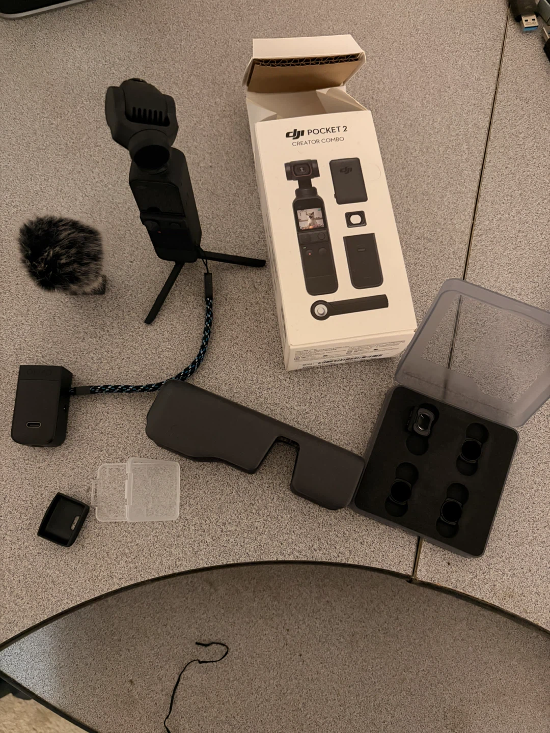 DJI Pocket 2 Creator Combo with 128GB MicroSD Card
