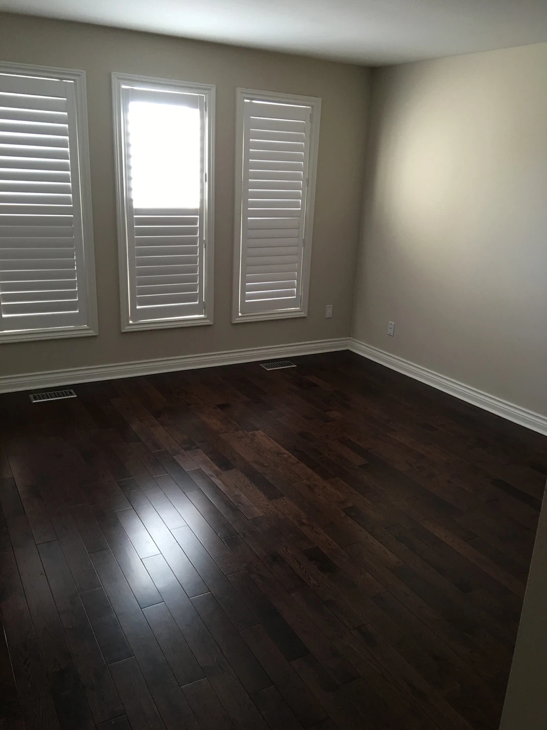 16th/Bayview and room suite with private bathroom