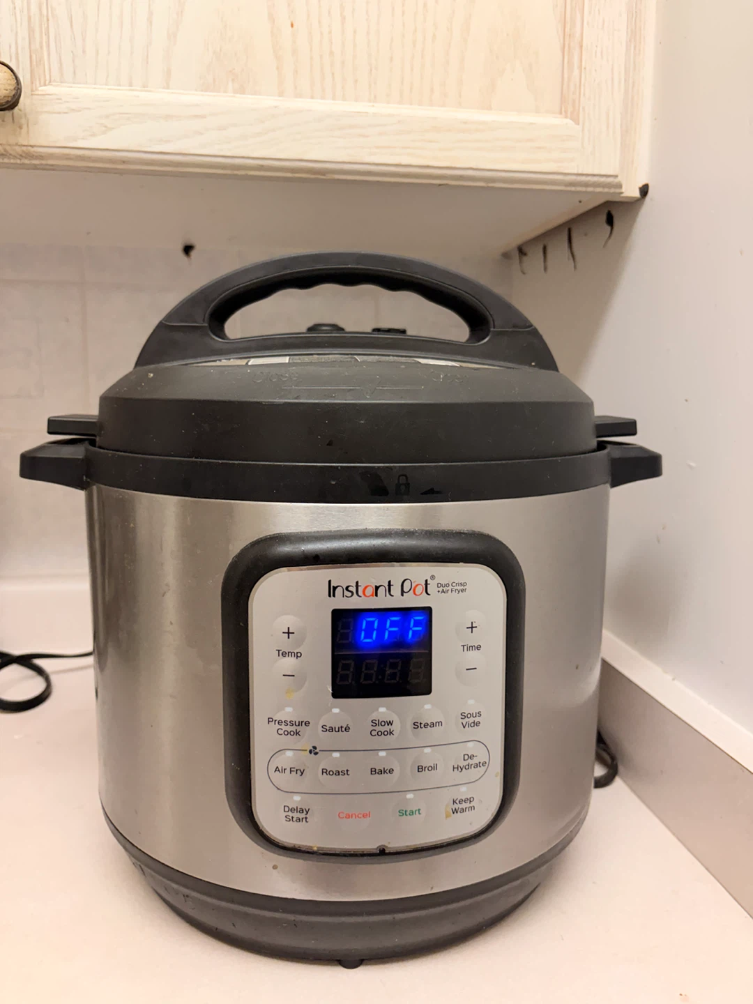 Instant Pot Duo Crisp Pressure Cooker w/ Air Fryer (8 QT)