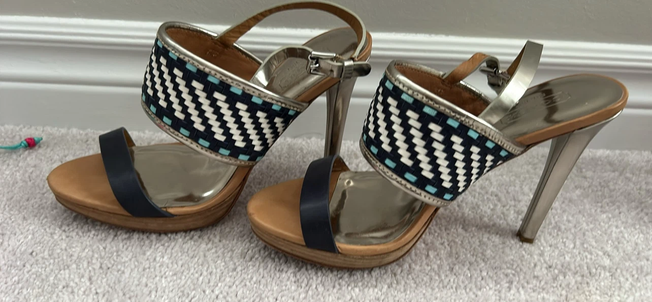 Coach Heeled Sandals size 7 - photo 2