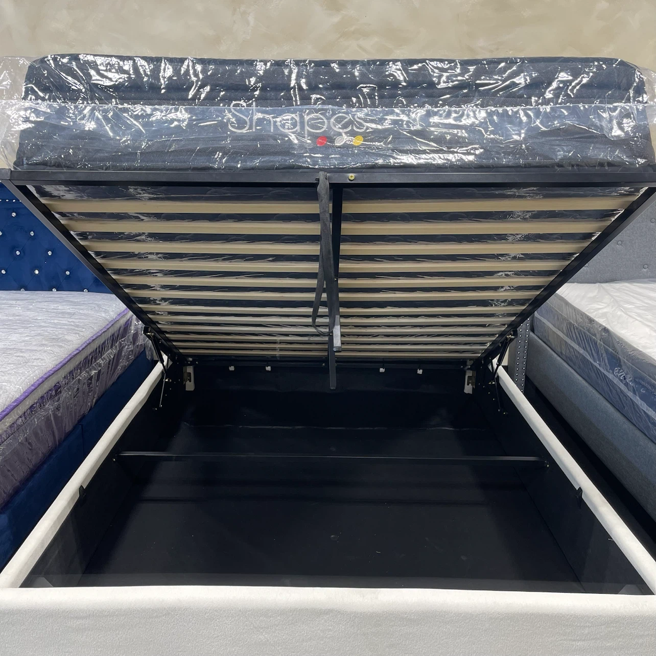 🛏️ HYDRAULIC STORAGE BED FRAME – Modern Bed with Hidden Storage - photo 3