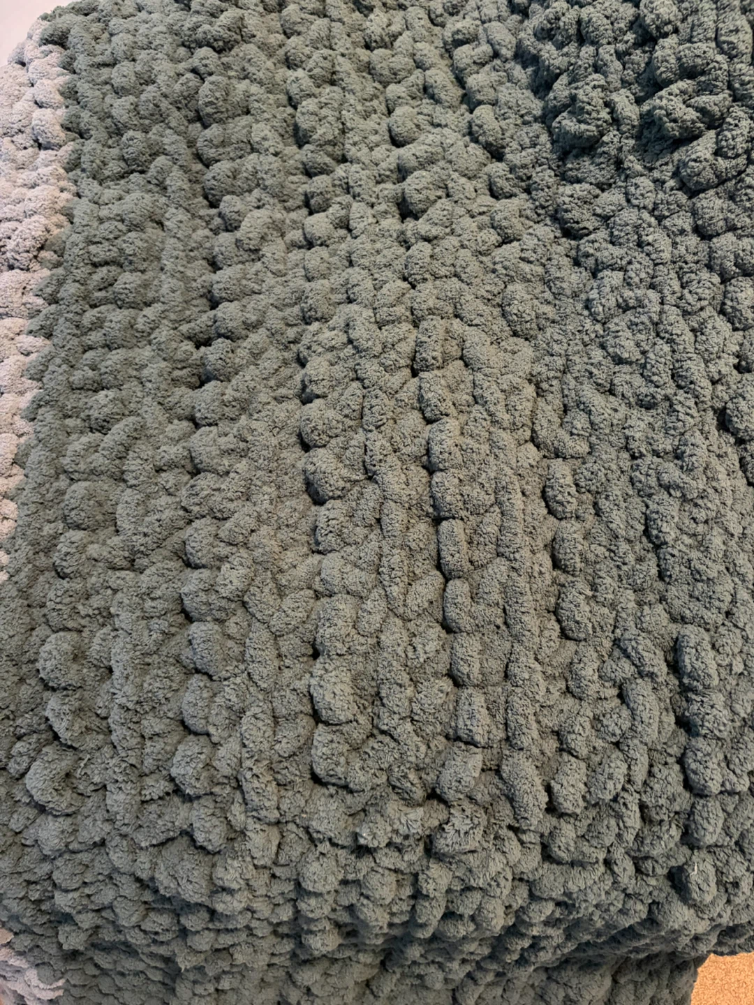 Chunky Knit Blanket - photo 2