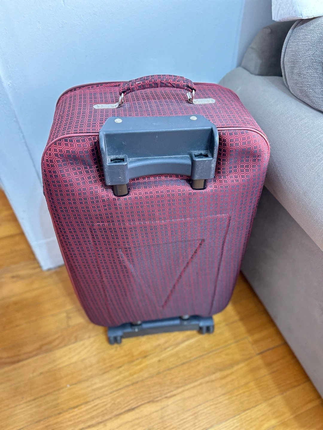 Great Luggage Rolling Suitcase - Burgundy - photo 3