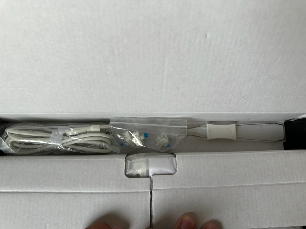 Royal Kludge RK68 68-Key Mechanical Keyboard - photo 3