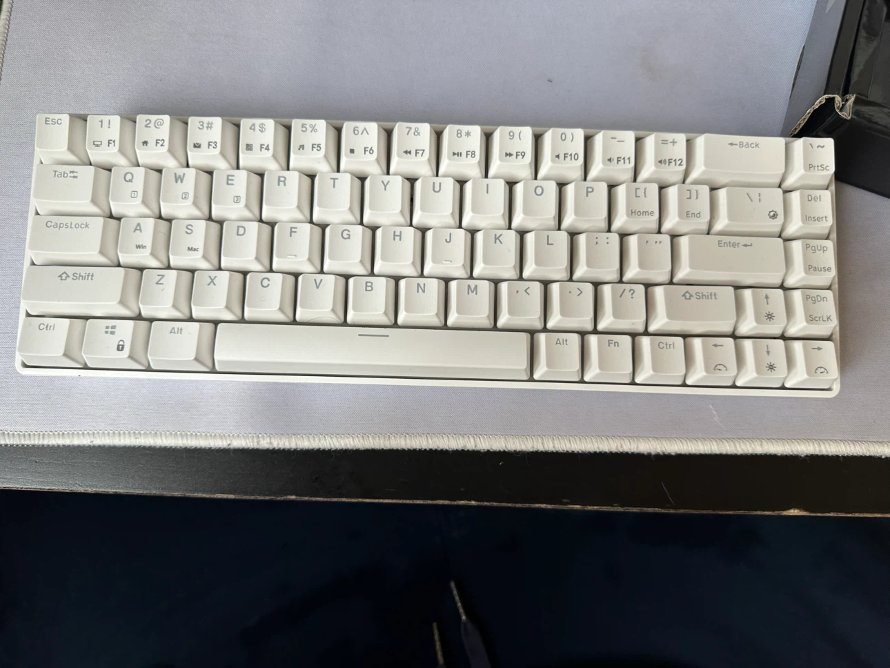 Royal Kludge RK68 68-Key Mechanical Keyboard - photo 4