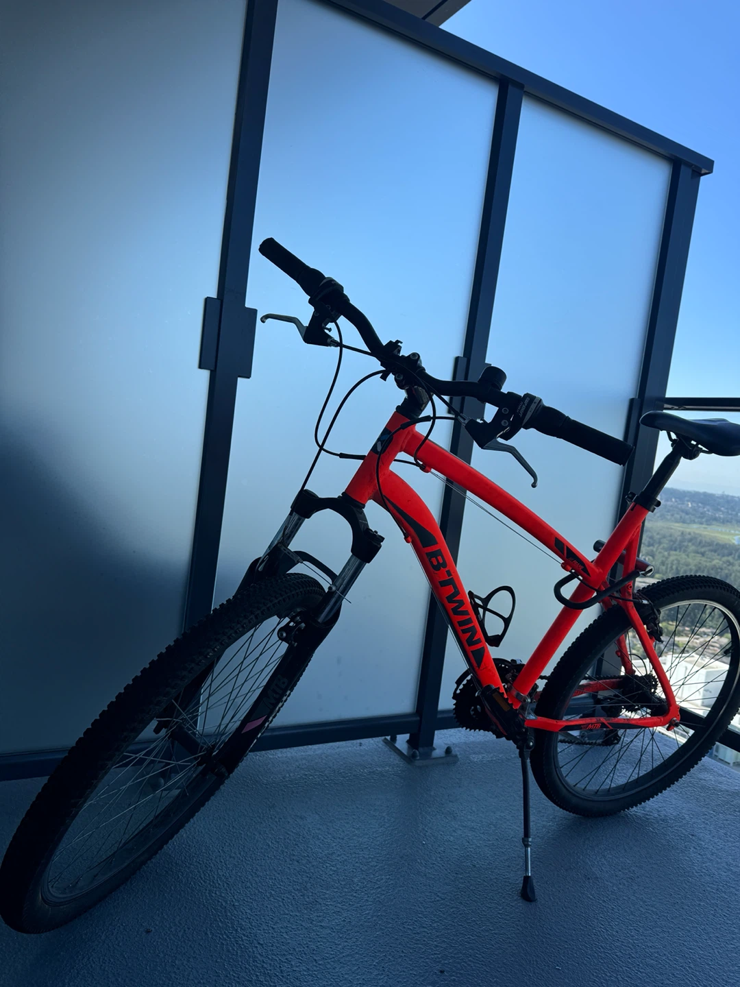 Orange B'TWIN Mountain Bike - photo 3