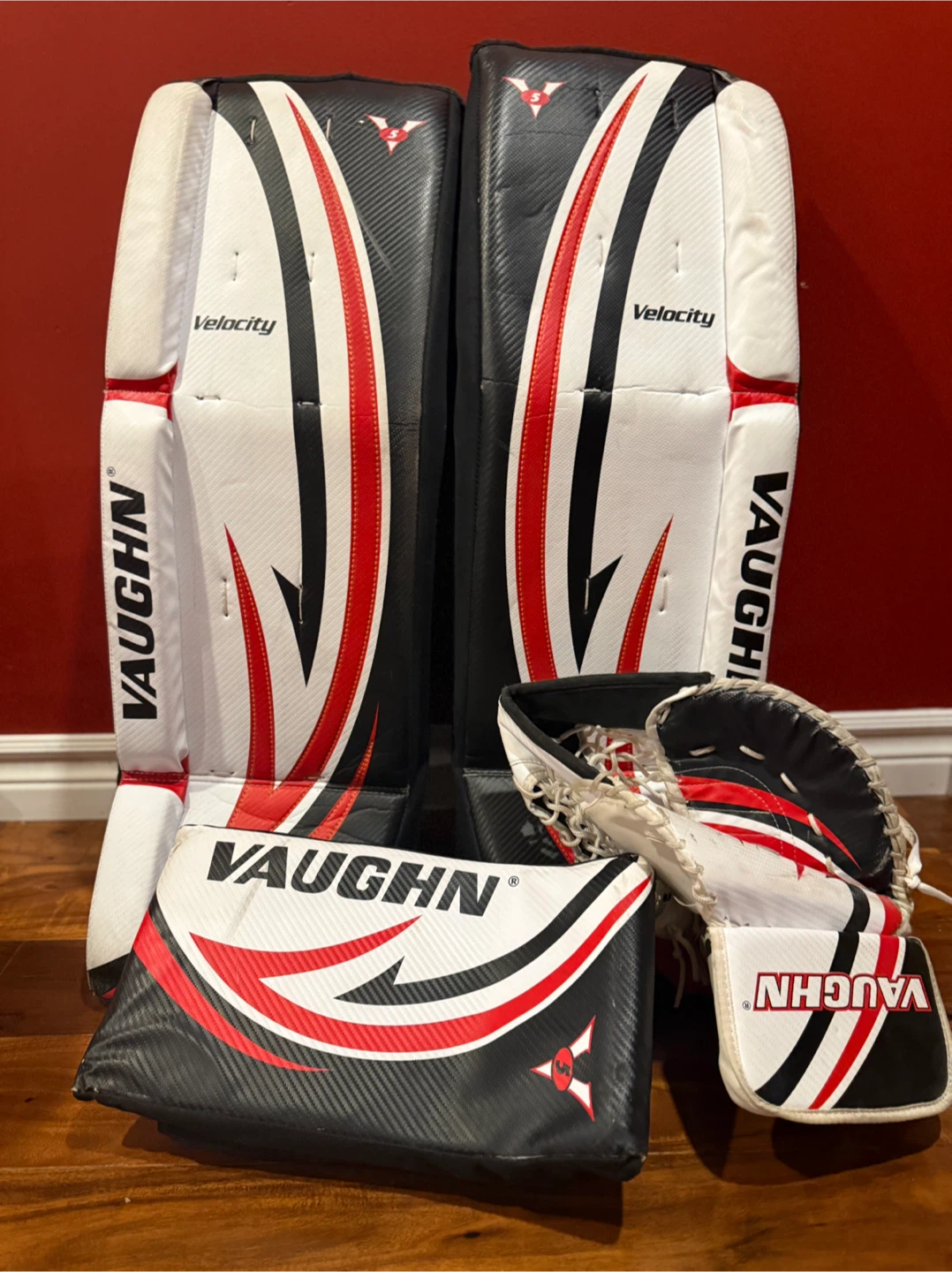 Vaughn Velocity Goalie Leg Pads