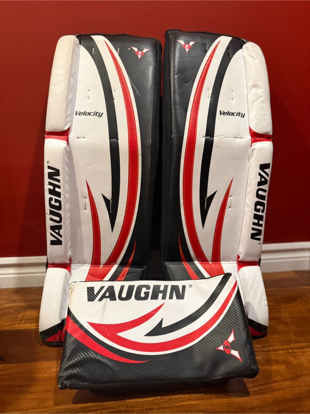 Vaughn Velocity Goalie Leg Pads - photo 2