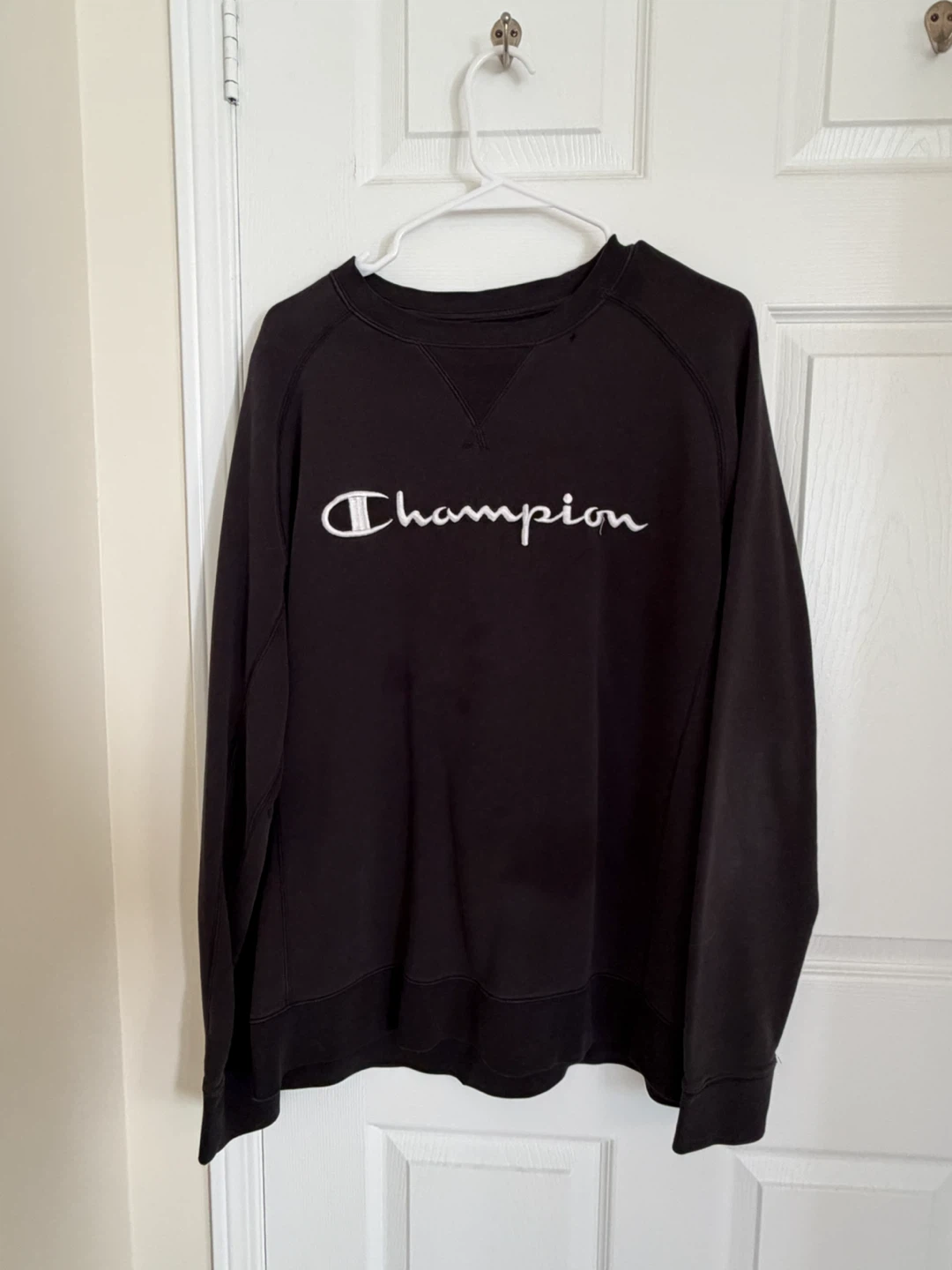 Champion Black Crewneck Sweatshirt