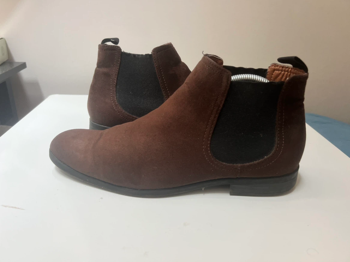 Men’s Brown Suede Chelsea Boots
