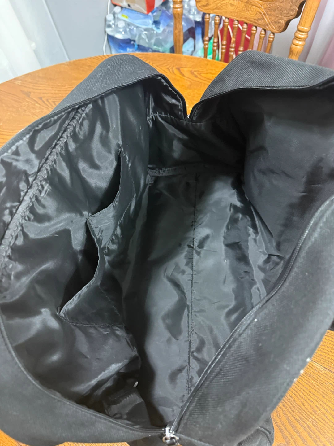 Victoria's Secret Black Duffle Bag - photo 3