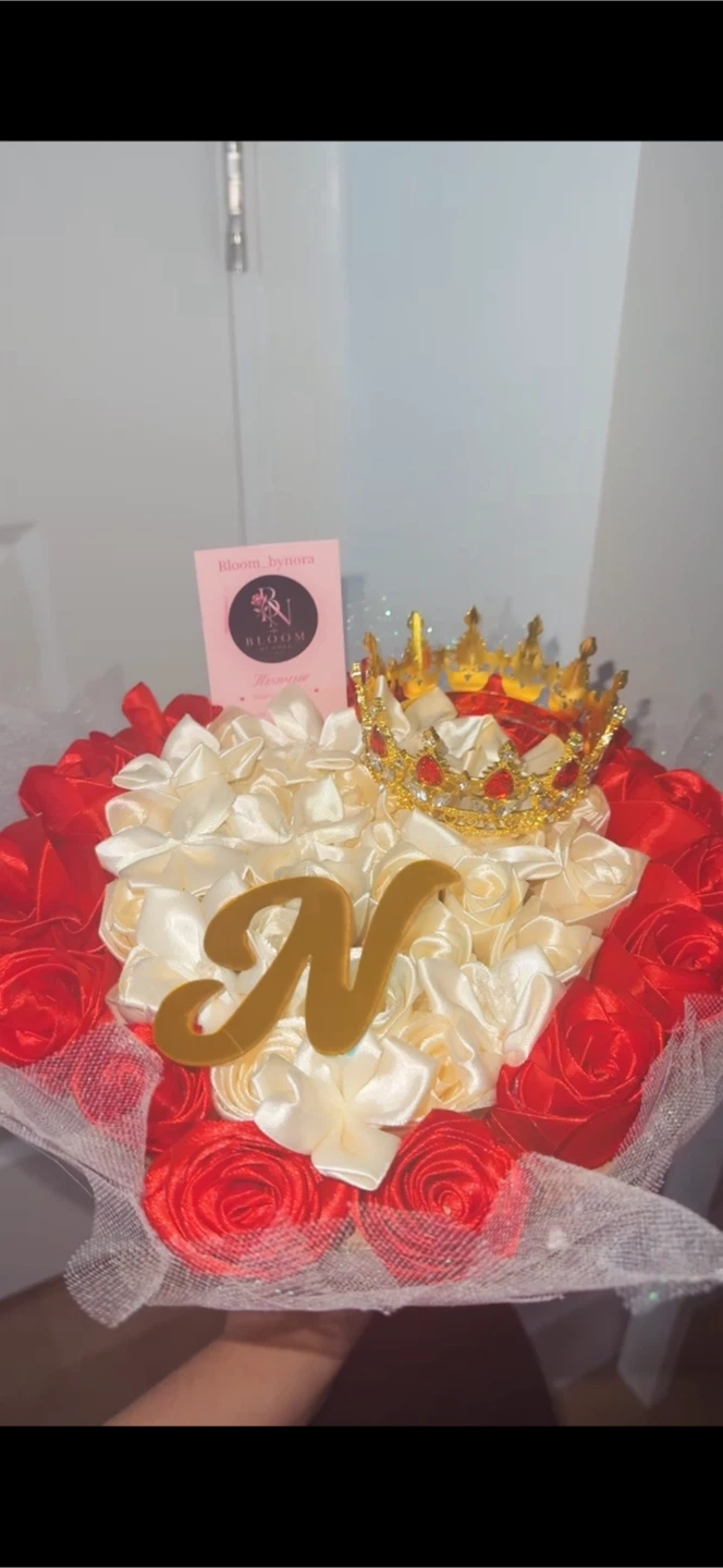 Ribbon rose bouquet