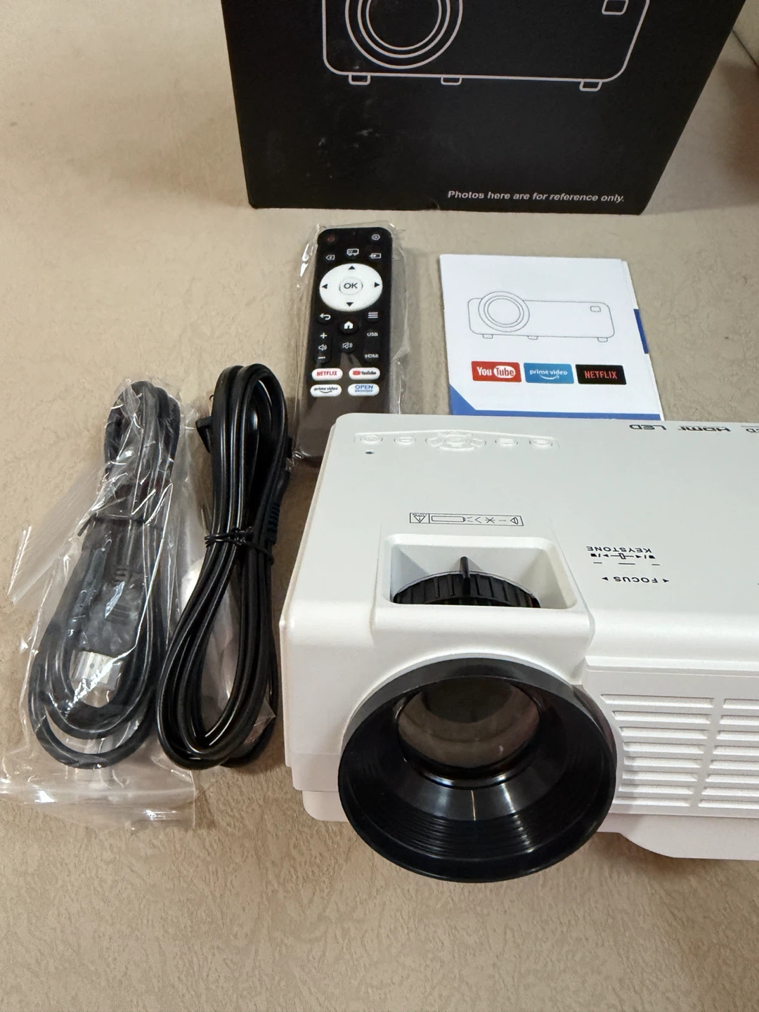 Smart Projector HD Netflix - 5GHz WiFi Bluetooth - Brand New
