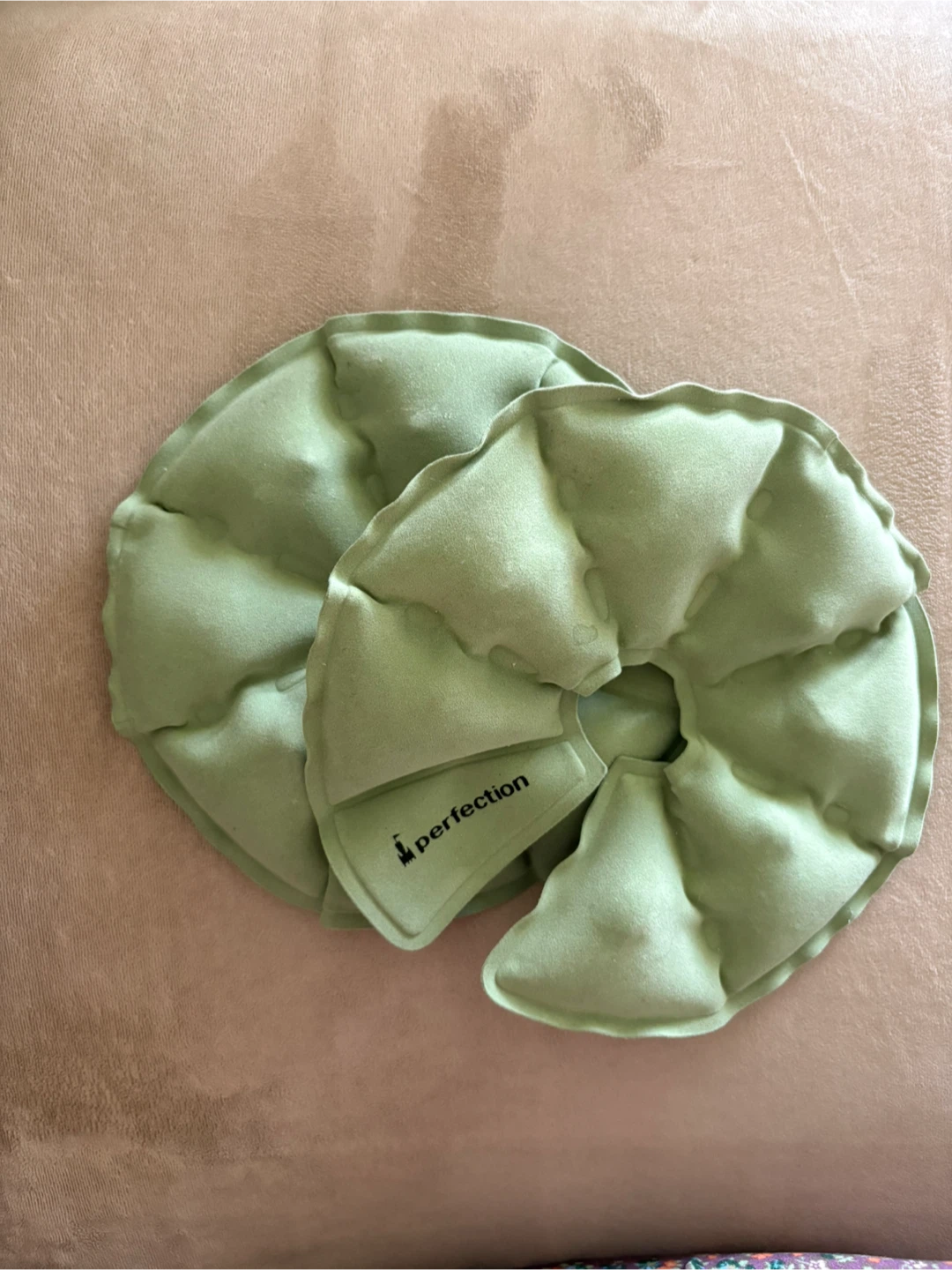 <Almost New>Momcozy S9 Pro Wearable Breast Pump - photo 4