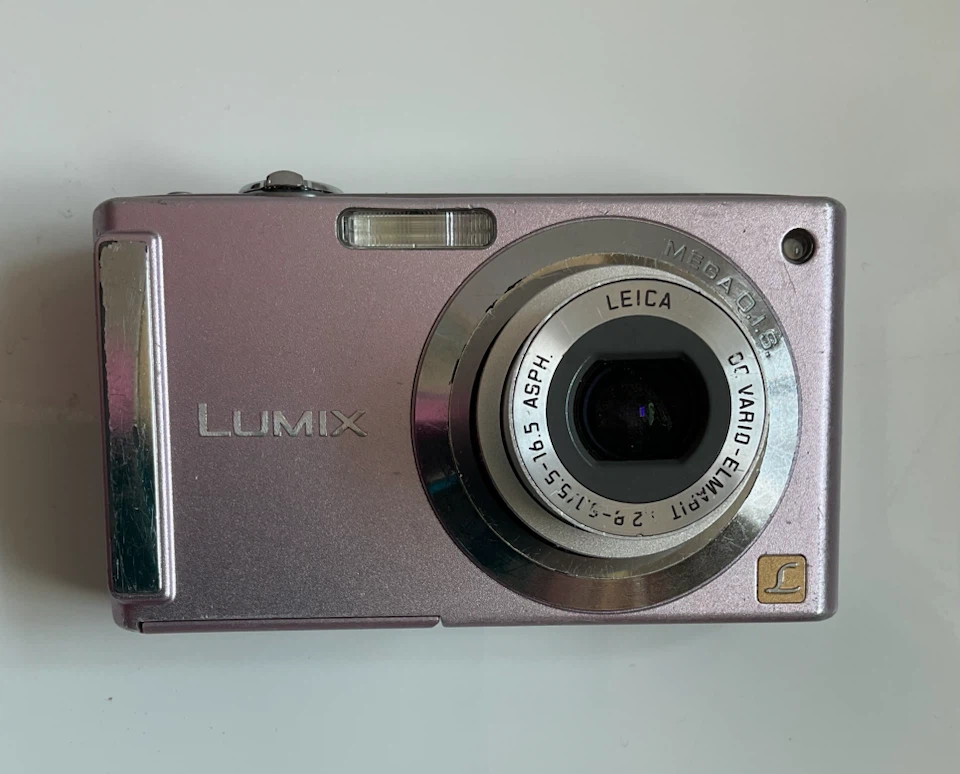 Pink Panasonic Lumix DMC-FS3 Digicam Bundle - photo 2