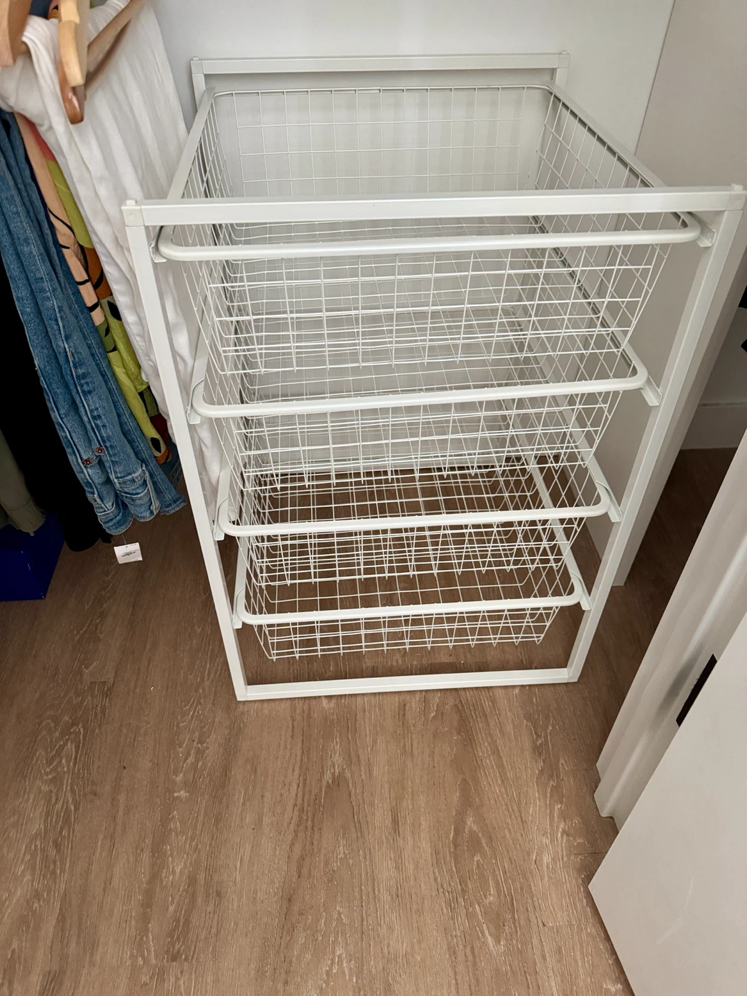 White Wire 4-Drawer Storage Unit - photo 3