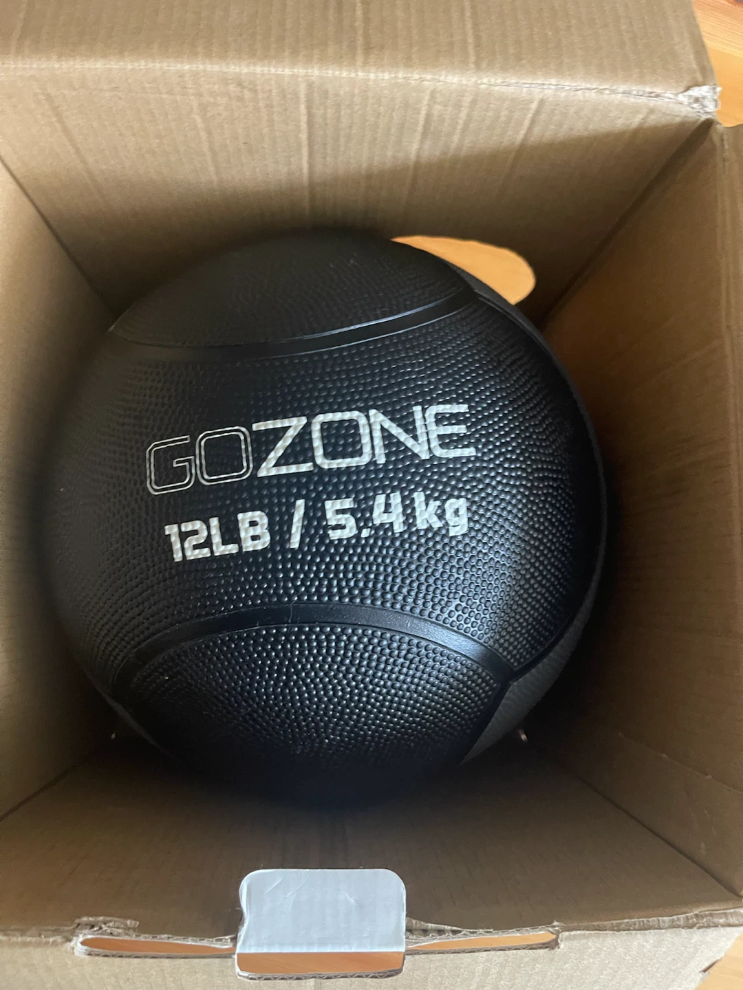 GOZONE 12LB Medicine Ball