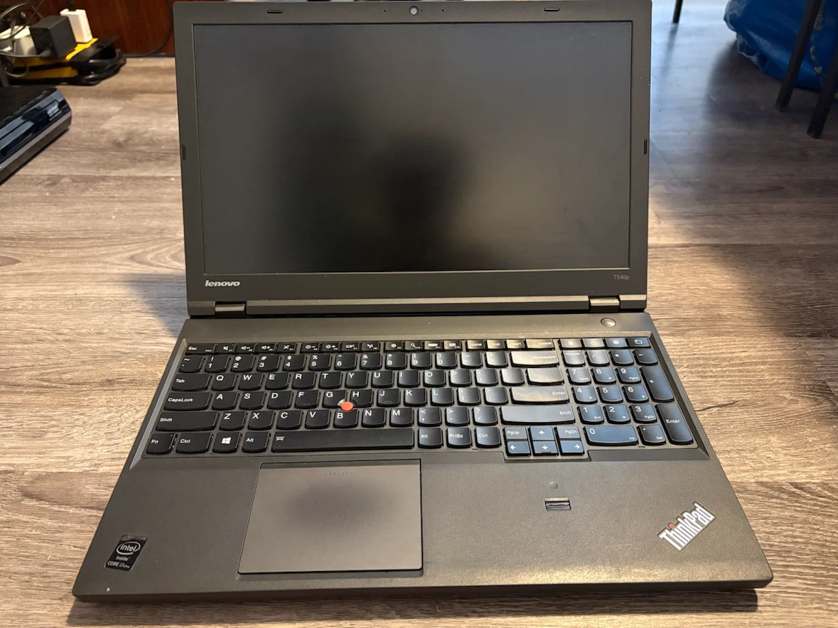 Lenovo ThinkPad T540p Laptop - photo 3