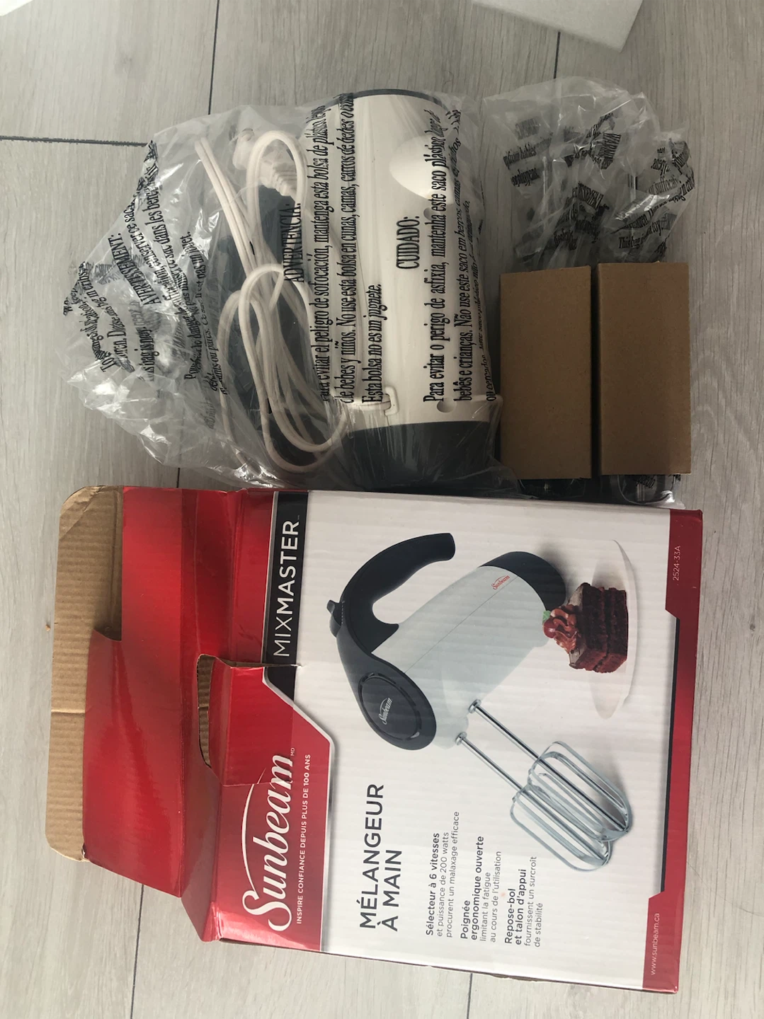 Sunbeam Mixmaster Hand Mixer