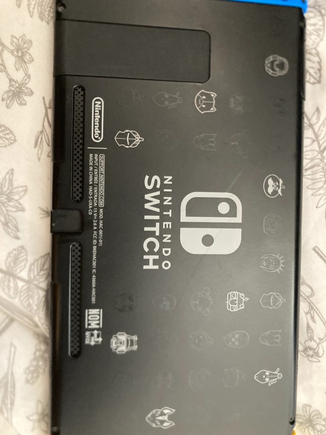 Nintendo Switch Console (Fortnite Limited Edition) - photo 5
