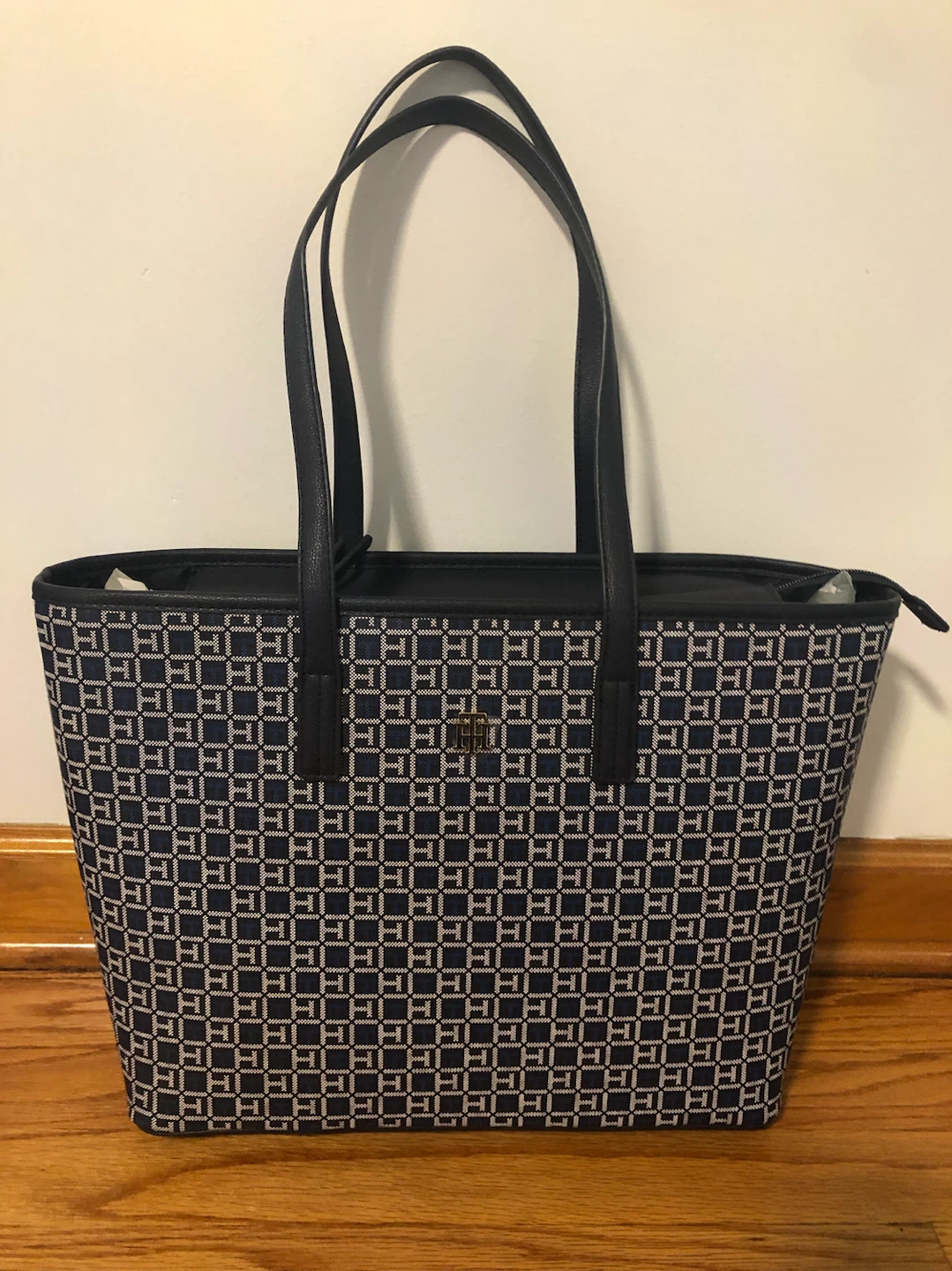 Tommy Hilfiger Tote Bag