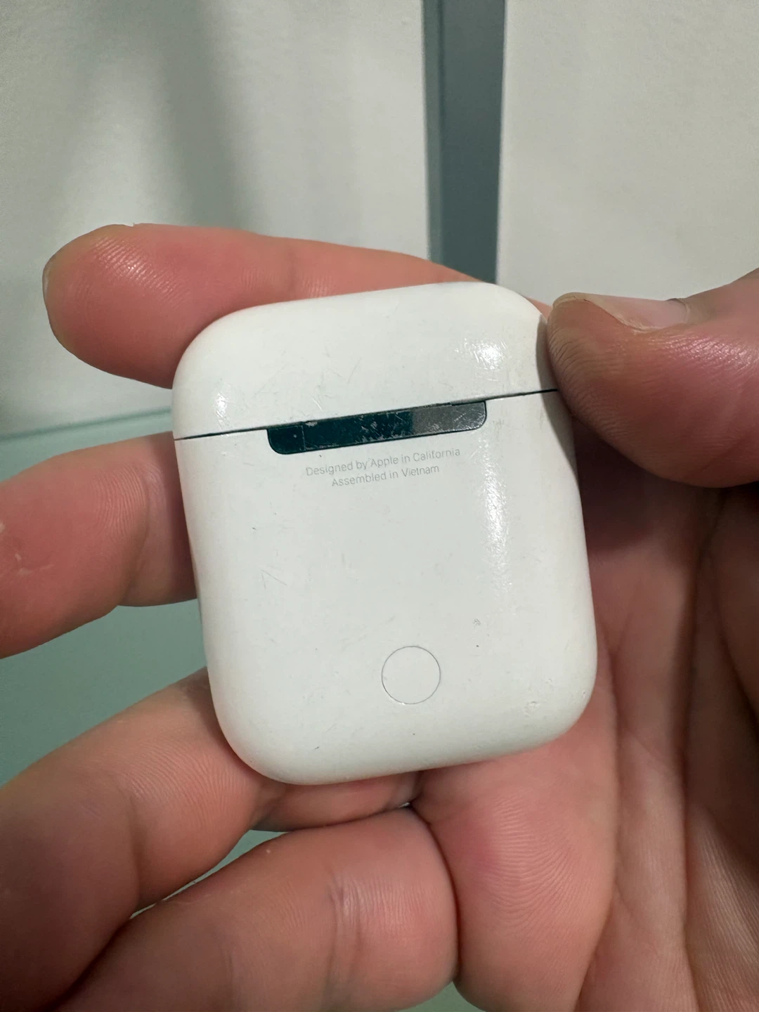 Apple AirPods with Charging Case - photo 2