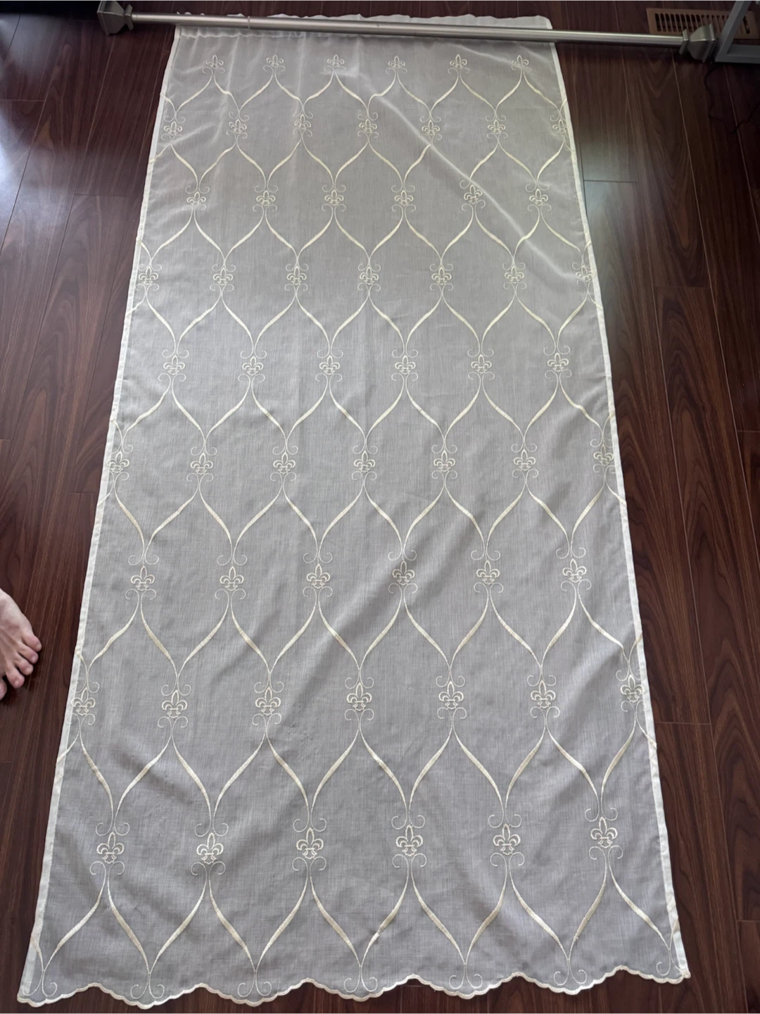 4 Grey and White Embroidered Curtains - photo 2