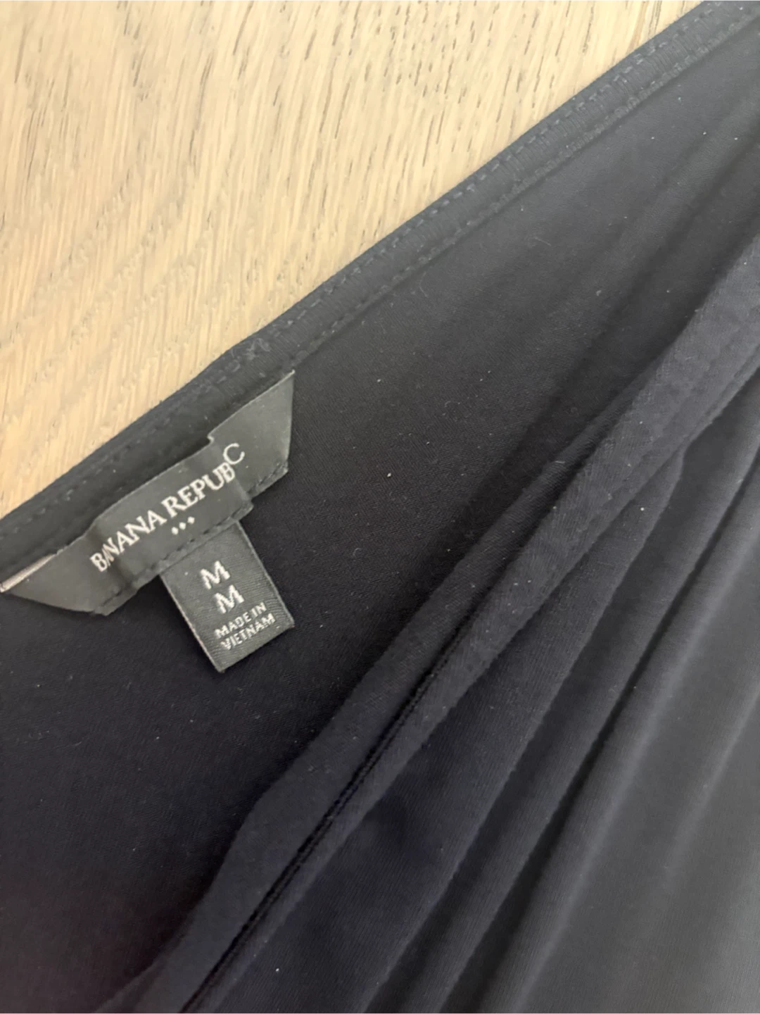 Banana Republic Black V-Neck Midi Dress - medium - photo 3