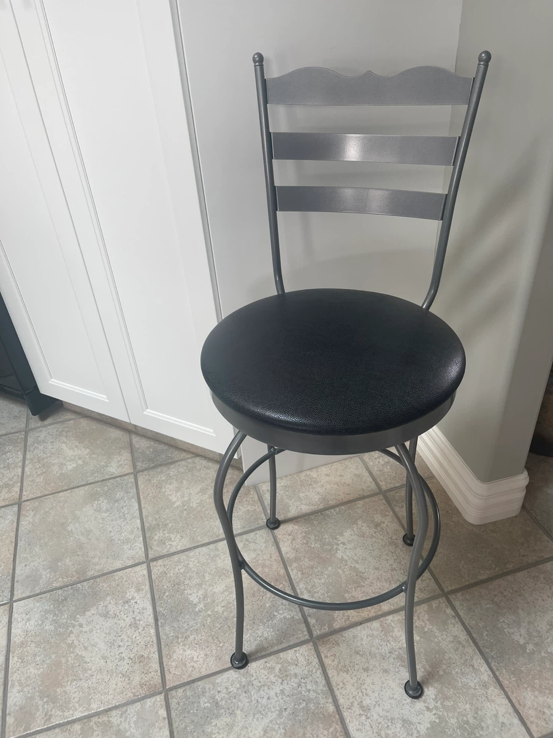 NEW Swivel Bar Stool with Backrest