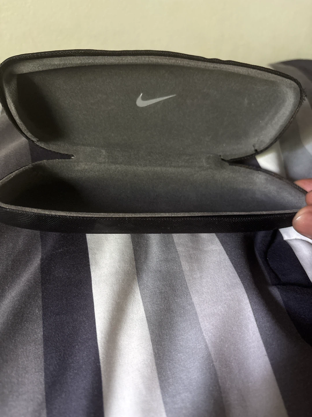 Nike Sunglasses - photo 2