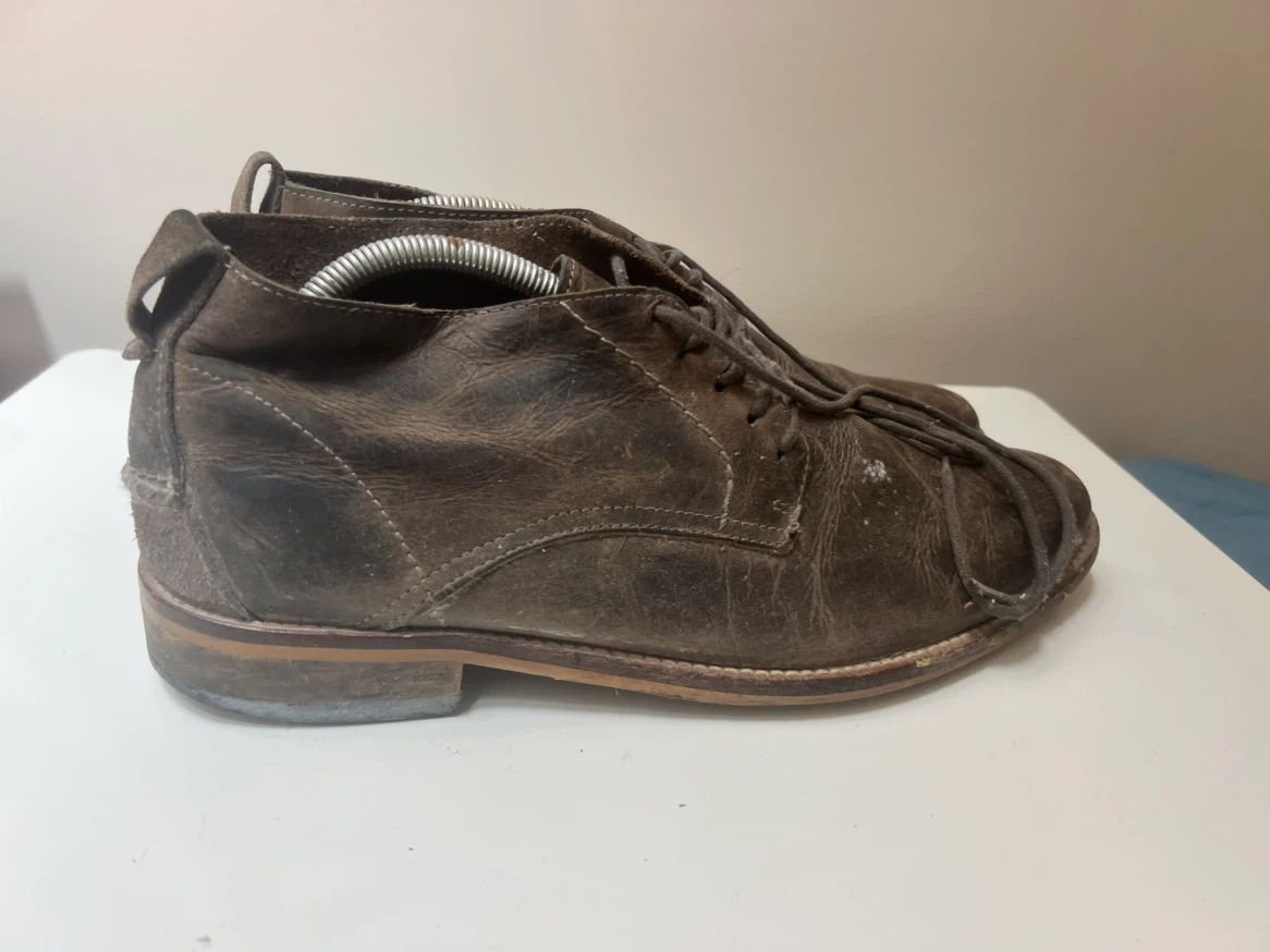 Men's Brown Leather Chukka Boots