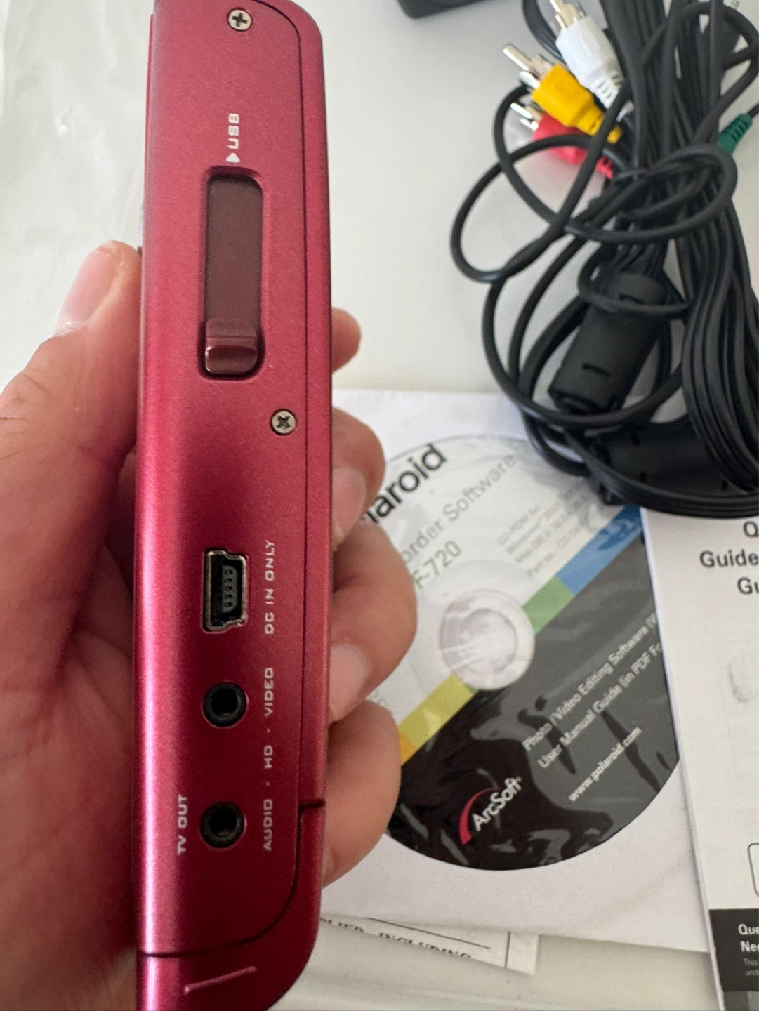 Polaroid DVF-720 Digital Camcorder - Red good starter one - photo 4