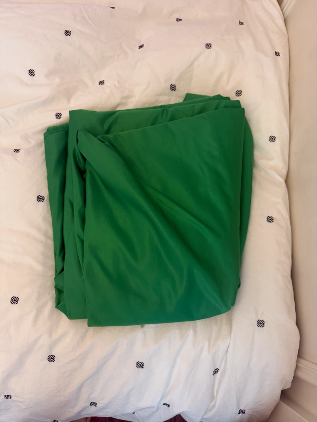 10 ft × 20 ft (3.05 m × 6.10 m) Green Screen Backdrop - photo 2