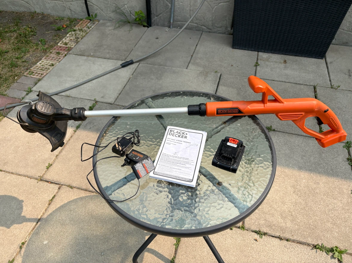 Black+Decker 20V MAX Lithium-Ion String Trimmer