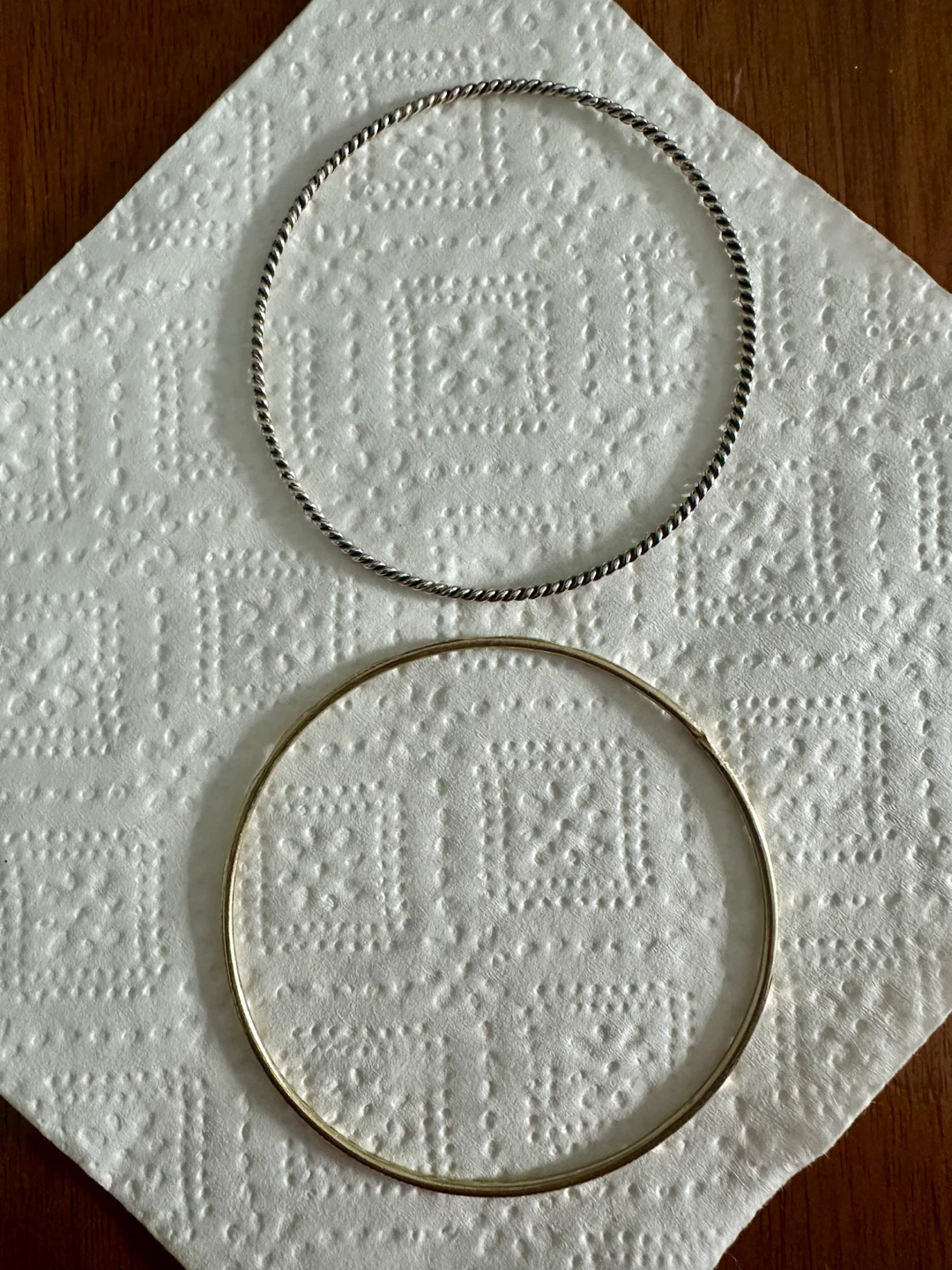 Set of 2 Bangle Bracelets - Silver Tone & Gold Tone