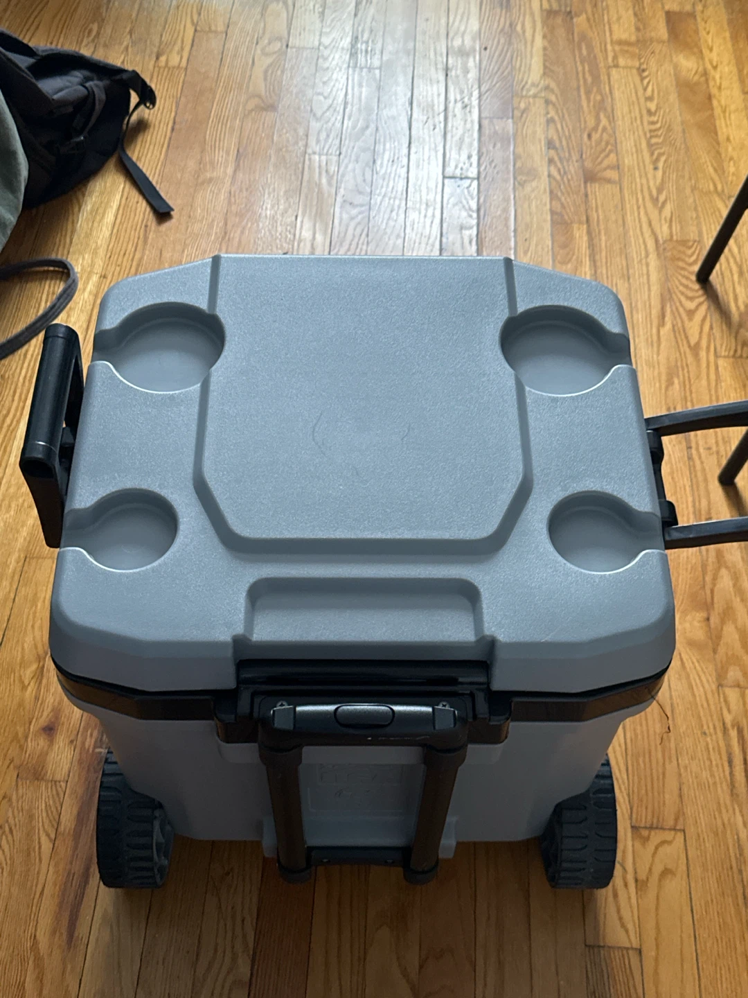 Igloo 5-Day Ice Chest Cooler with Wheels - photo 4