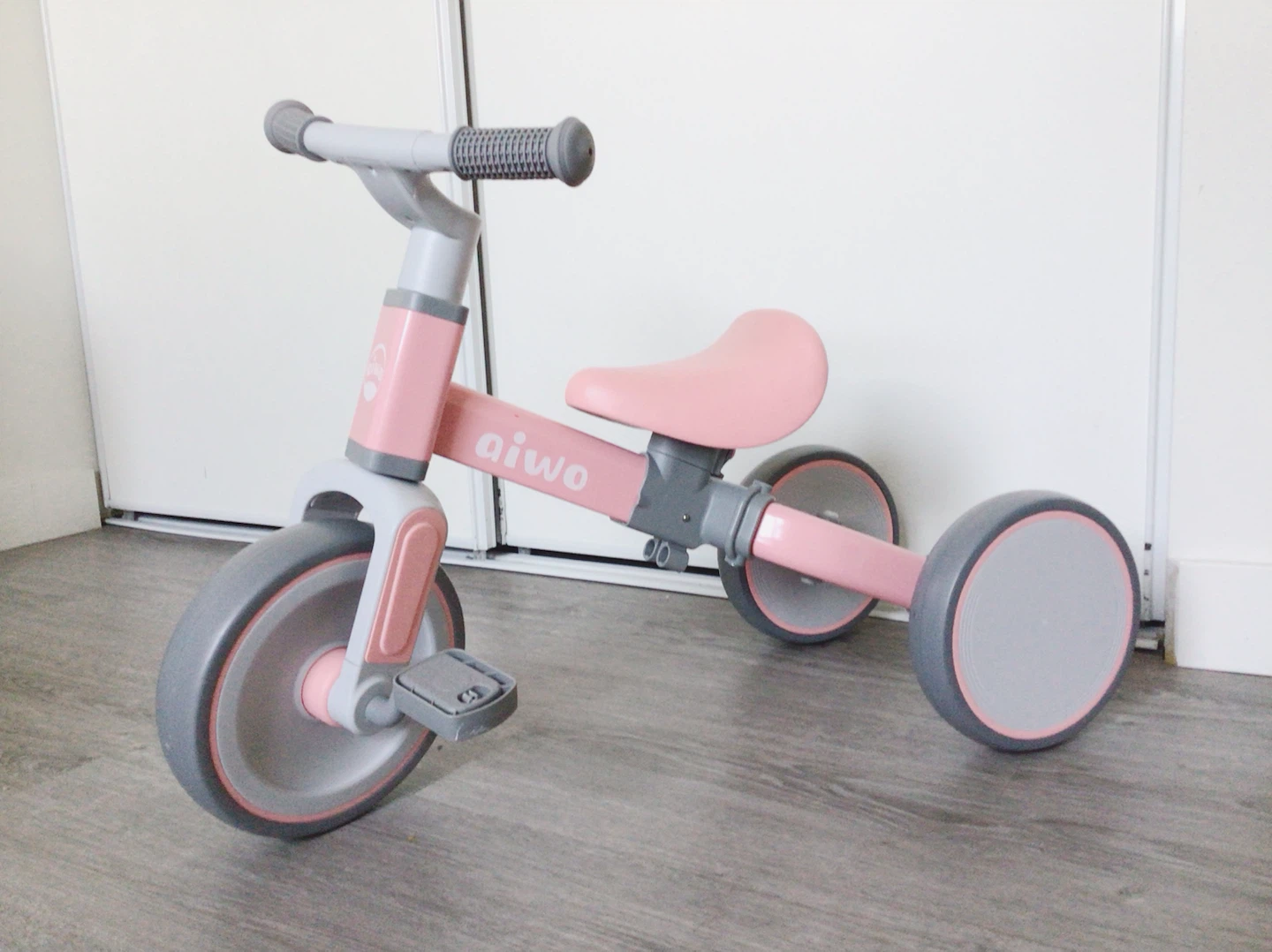 Aiwo Pink Balance Bike/Tricycle