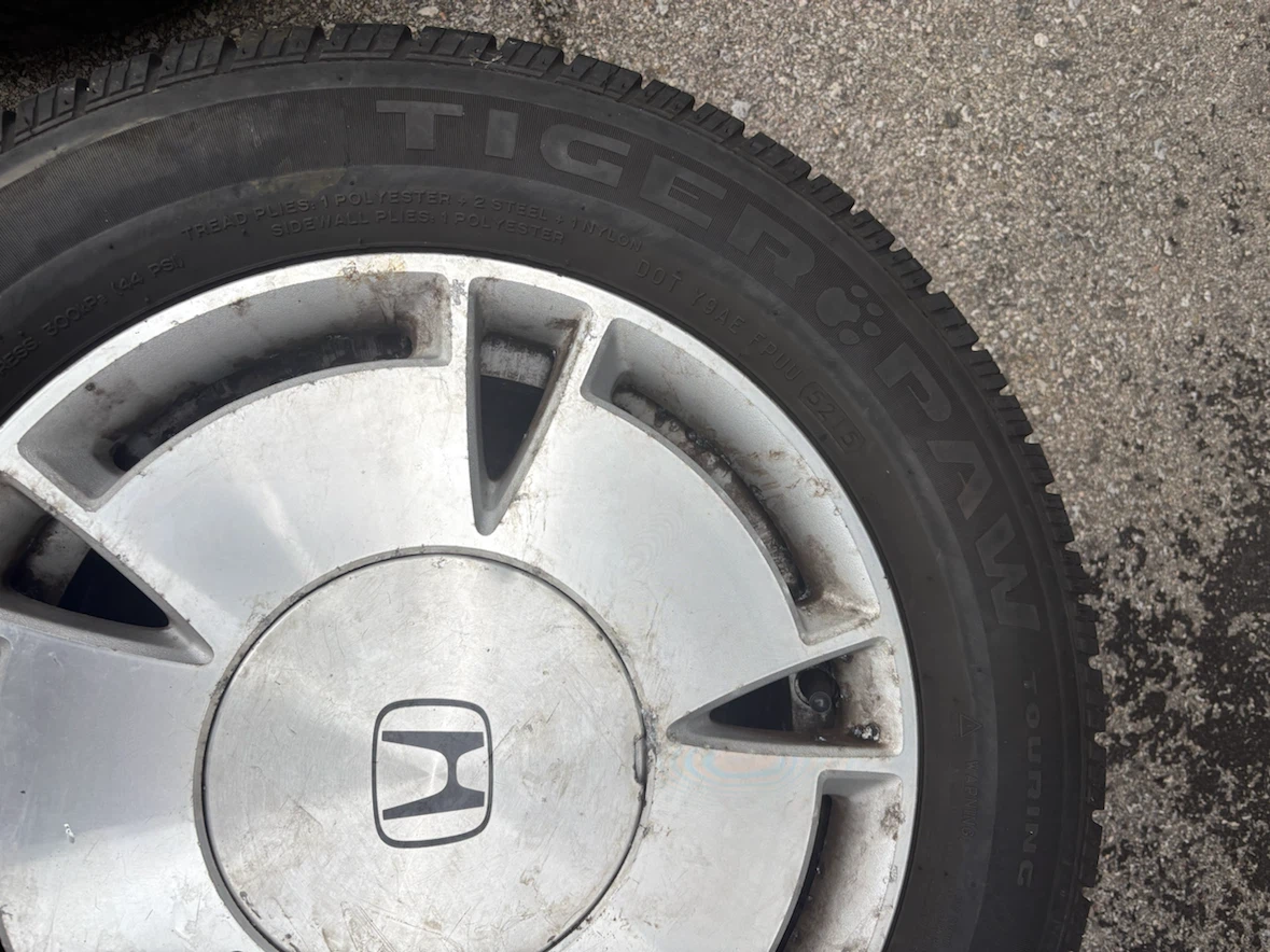 UNIROYAL TIGER PAW tires - 195/65R15 91T - photo 2