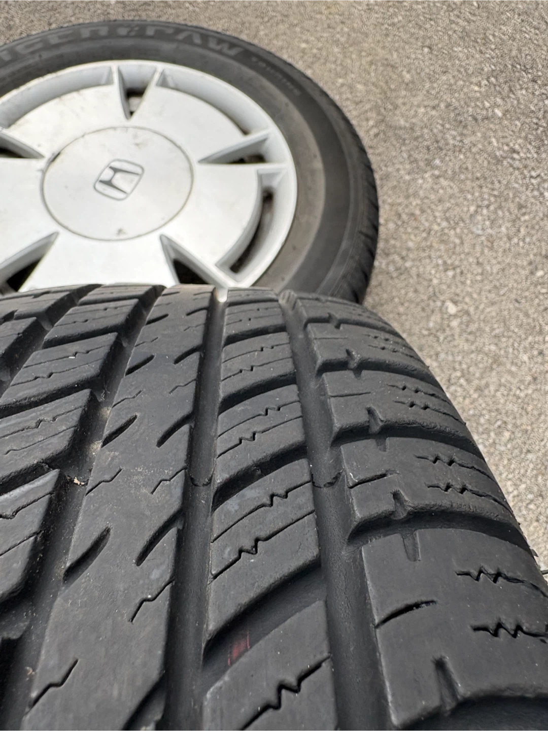 UNIROYAL TIGER PAW tires - 195/65R15 91T - photo 5