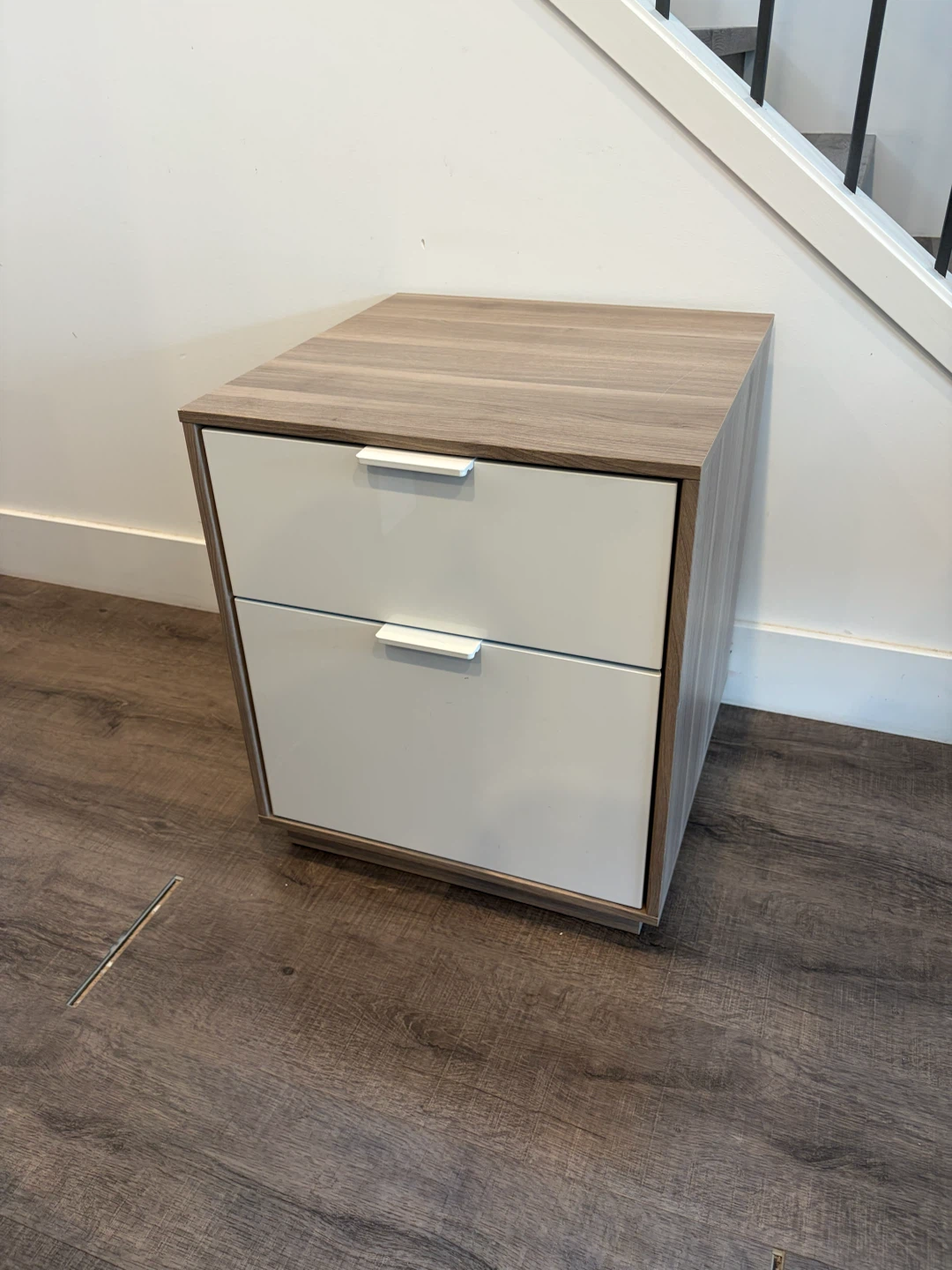 IKEA Nightstand in good condition - photo 3