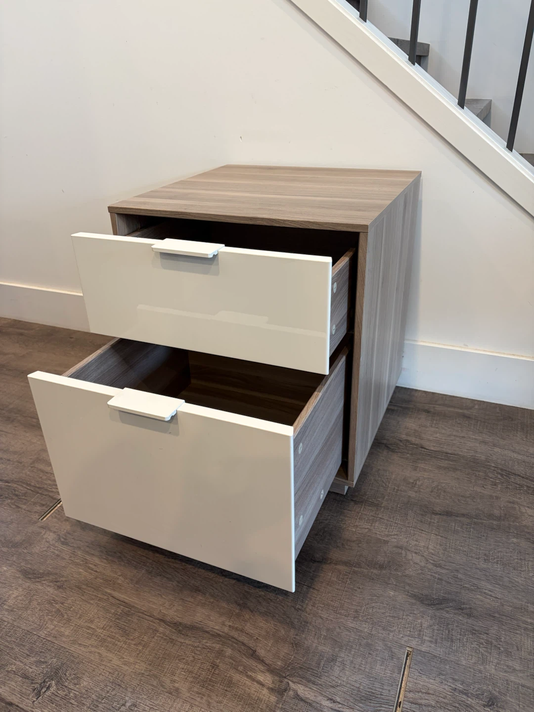 IKEA Nightstand in good condition - photo 4