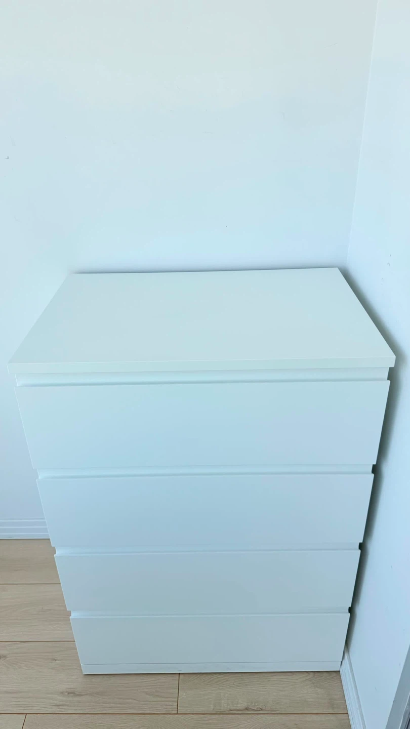 White 4-Drawer Dresser - photo 4